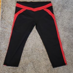 Athletic capri leggings